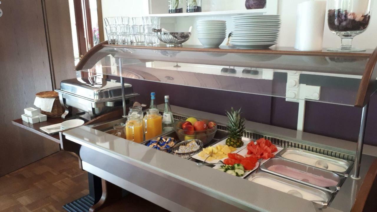 Boutique Hotel Altes Pfarrhaus Ernst Eksteriør billede